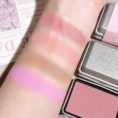 Low-Saturation Nude Pink Monochrome Blush