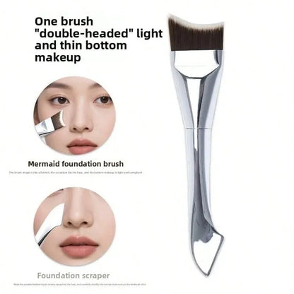 Crescent Design Foundation Brush