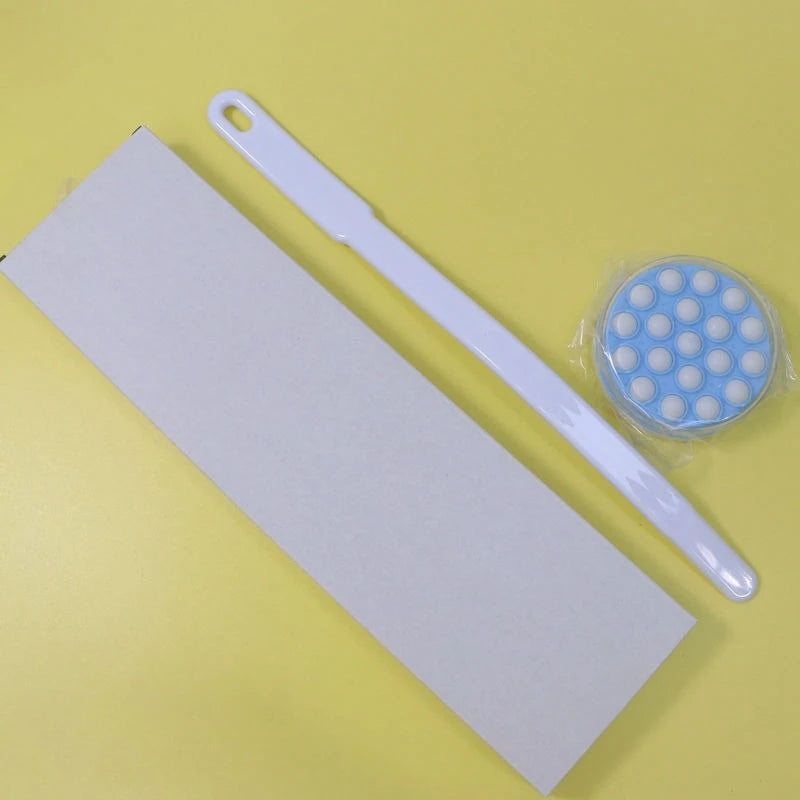 Back Bath Massager & Lotion Applicato