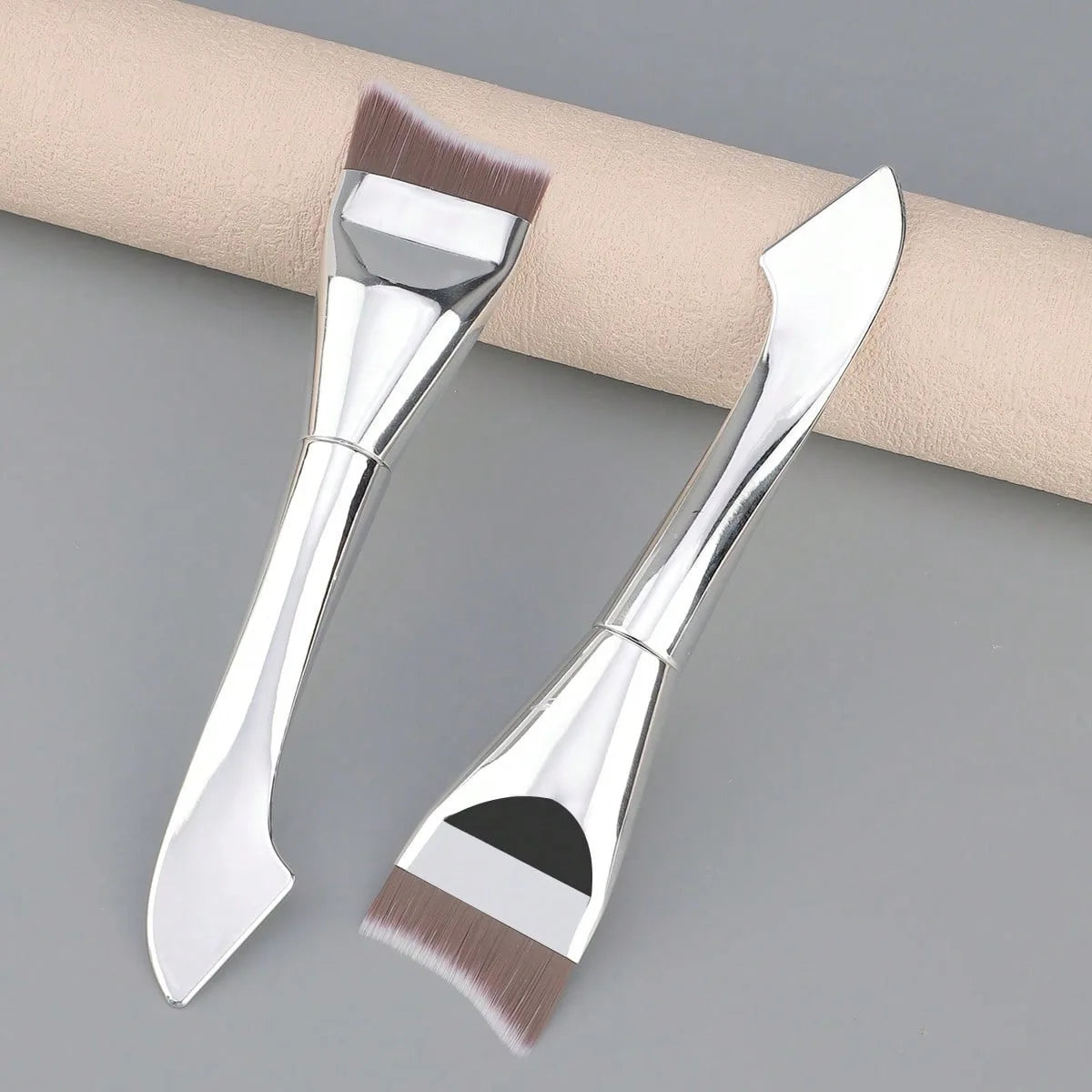 Crescent Design Foundation Brush