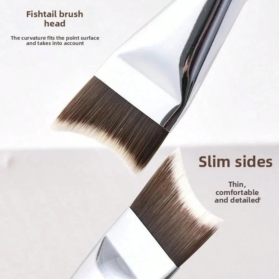 Crescent Design Foundation Brush