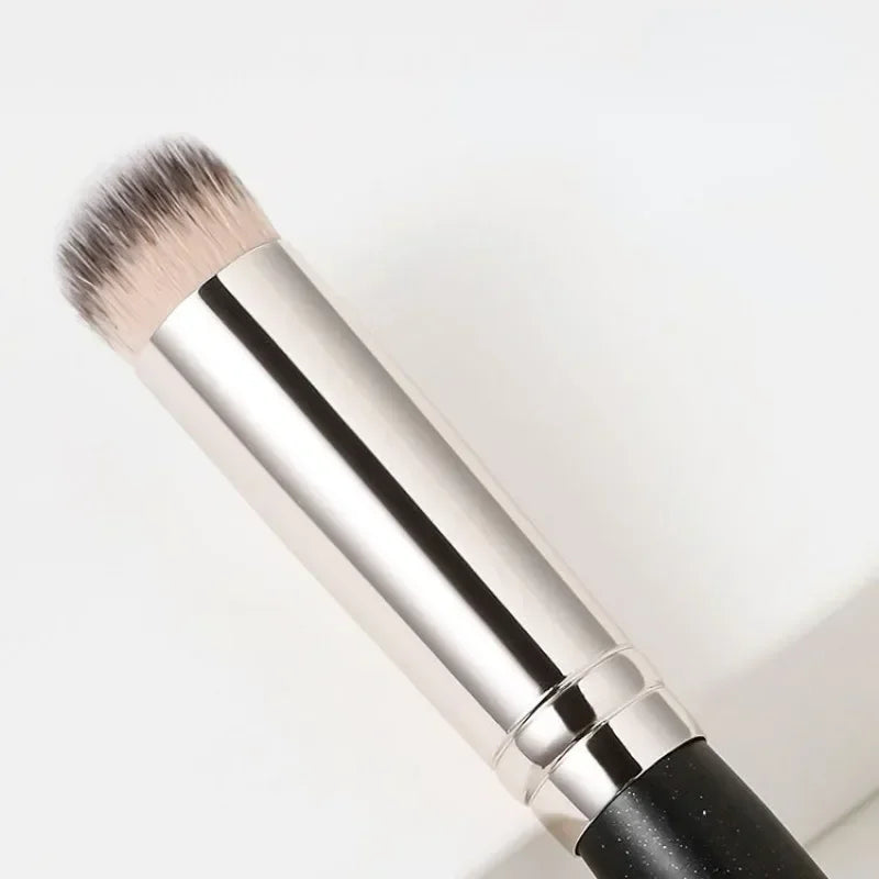 Premium Foundation Concealer Brush
