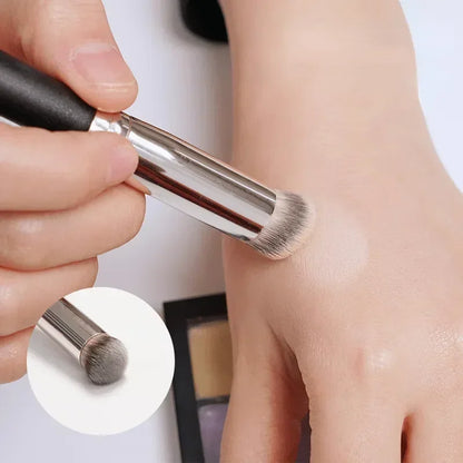 Premium Dense Foundation Concealer Brush