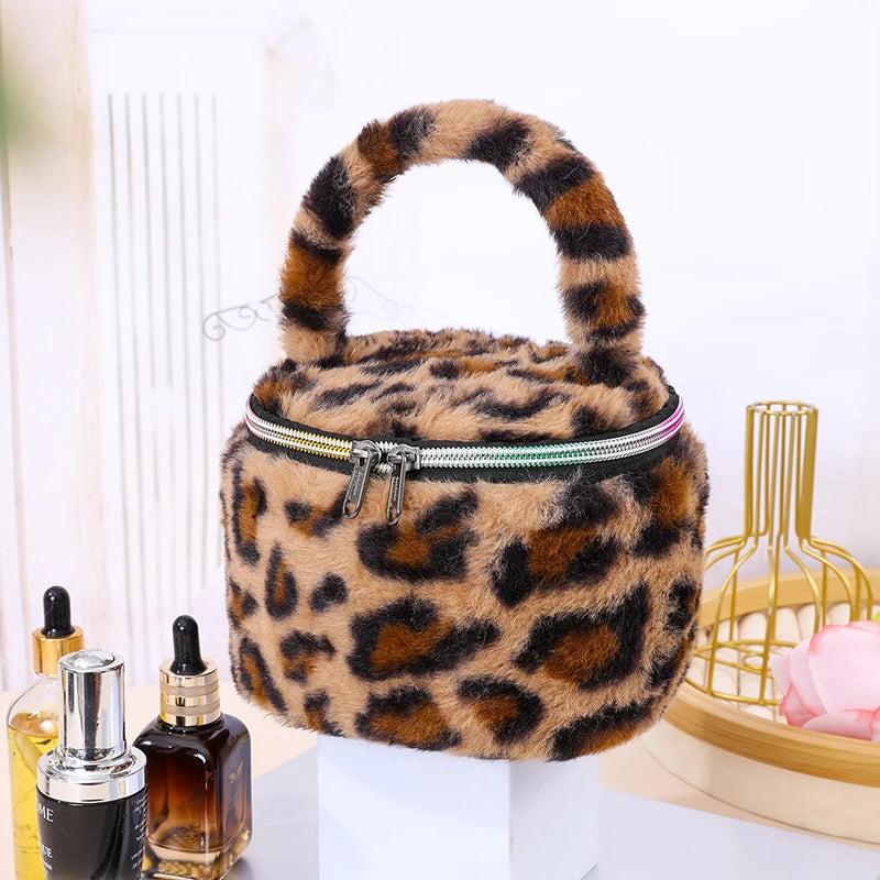 Large Capacity Leopard Makeup Bag