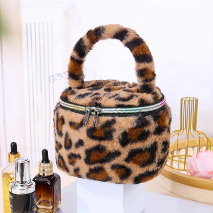 Large Capacity Leopard Makeup Bag