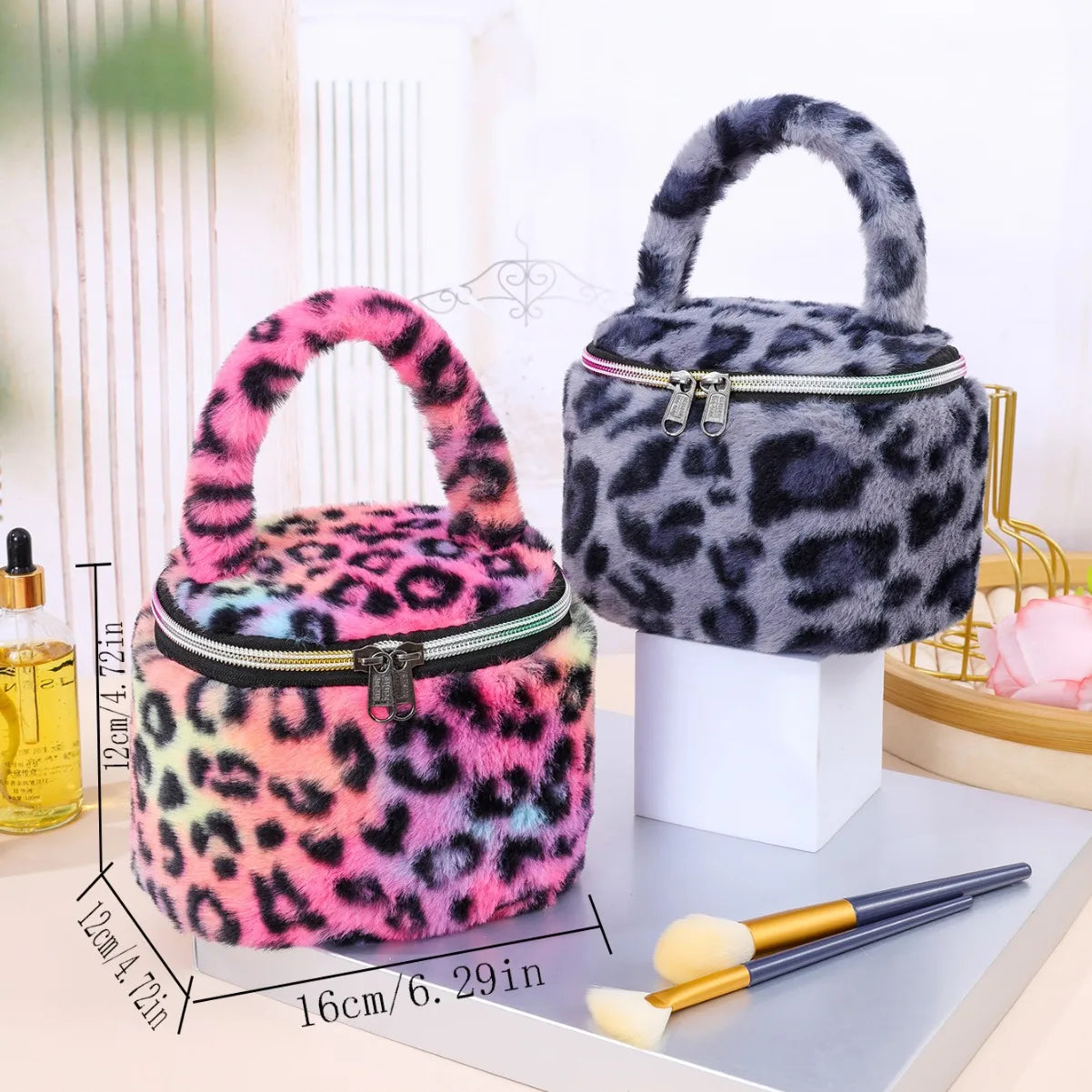 Large Capacity Leopard Makeup Bag
