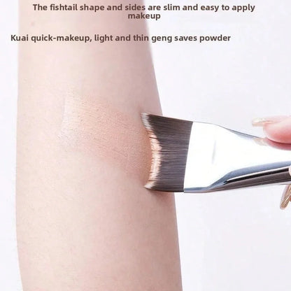 Crescent Design Foundation Brush