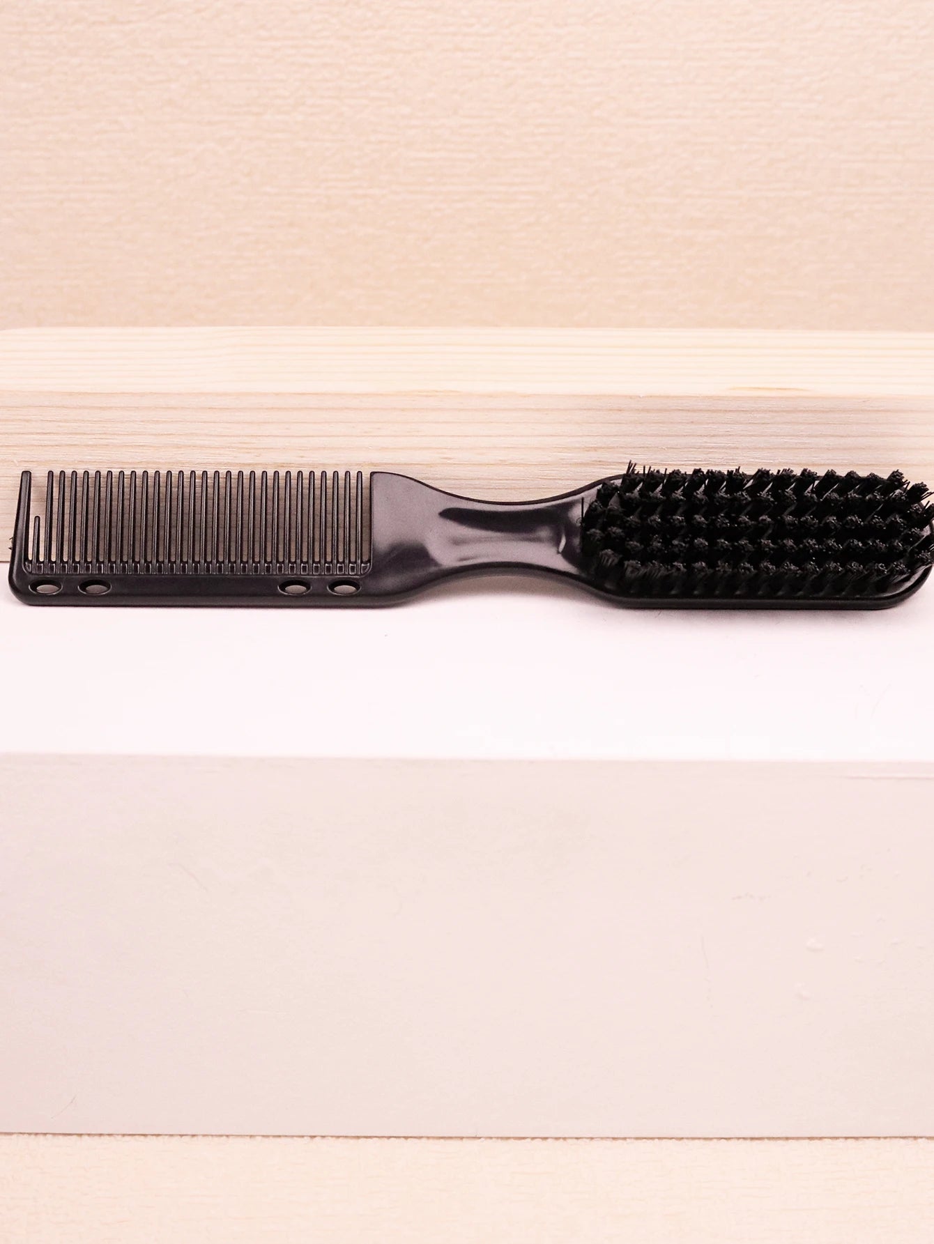 Portable Dual-Use Hair Comb